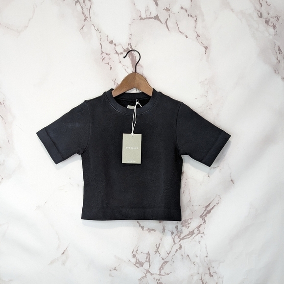 Everlane Seamless Tee Black Shirt Short Sleeve Compression Crop Top NEW - Picture 4 of 14
